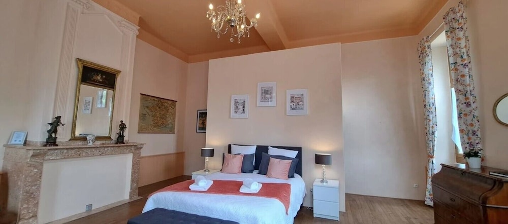 Classic Room, River View
