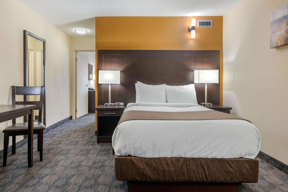 Family Suite, Multiple Beds, Non Smoking - Photo 4