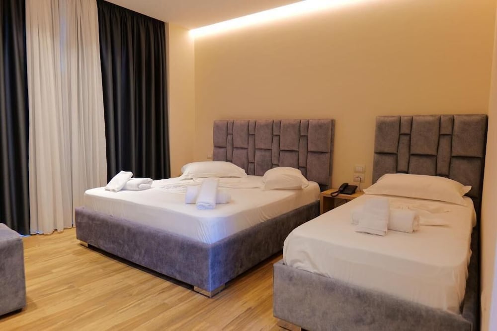 Deluxe Triple Room, Sea View, Ground Floor photo 1
