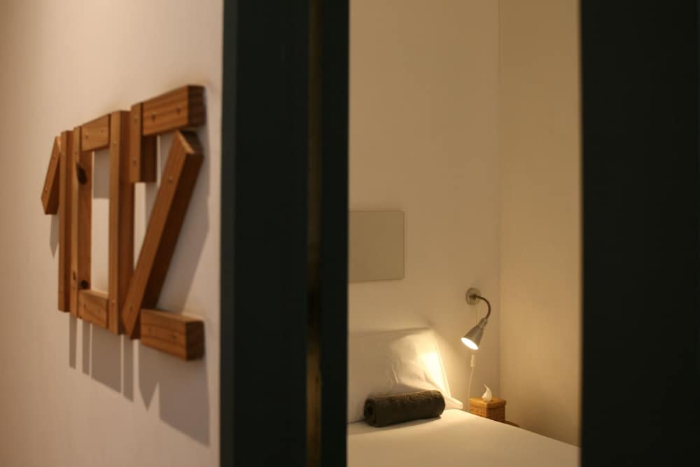 Superior Double Room, Shared Bathroom photo 3