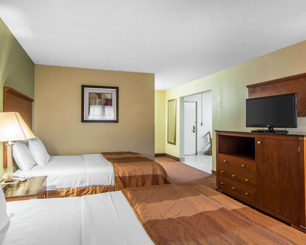 Classic Studio Suite, 2 Double Beds, Non Smoking, Kitchen photo 1