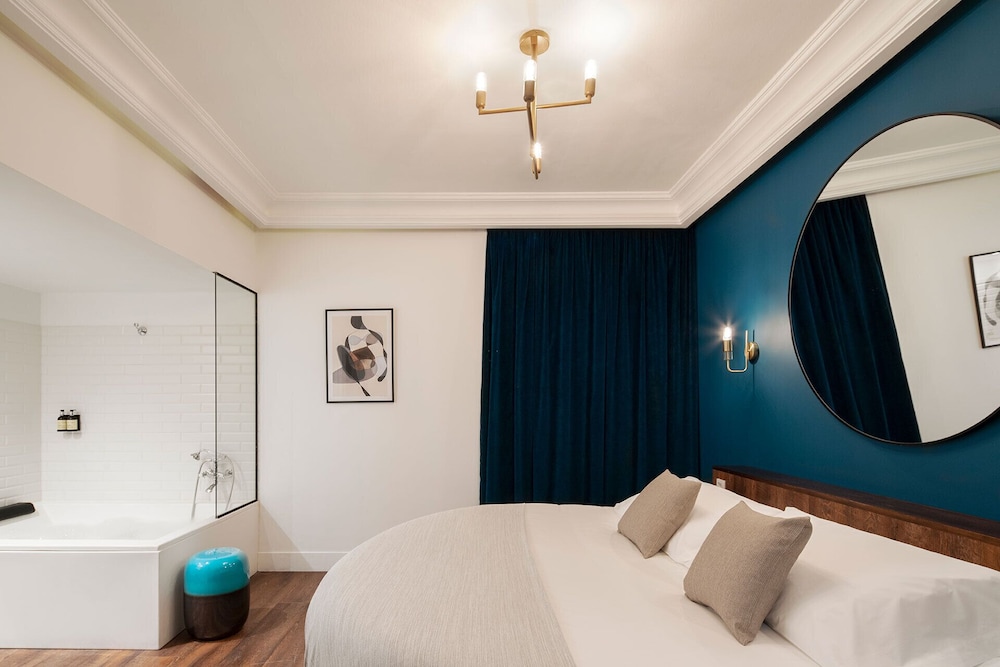 Superior Double Room, 1 King Bed photo 3