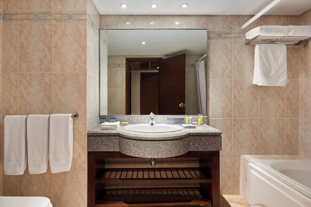 Suite, 1 Bedroom, Sea View - Photo 9