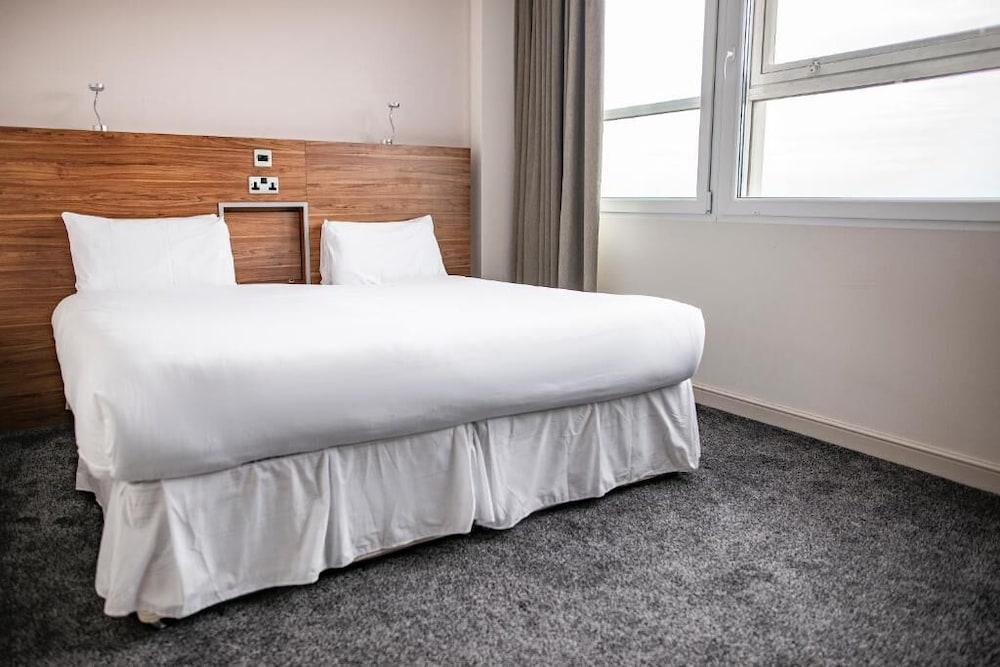 Classic Double Room, 1 King Bed photo 3