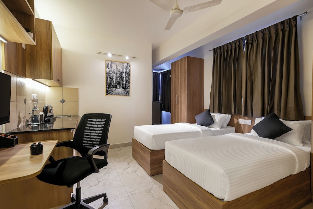 Executive Twin Room - Photo 2
