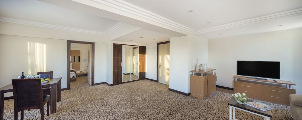 Junior Suite - Photo 2