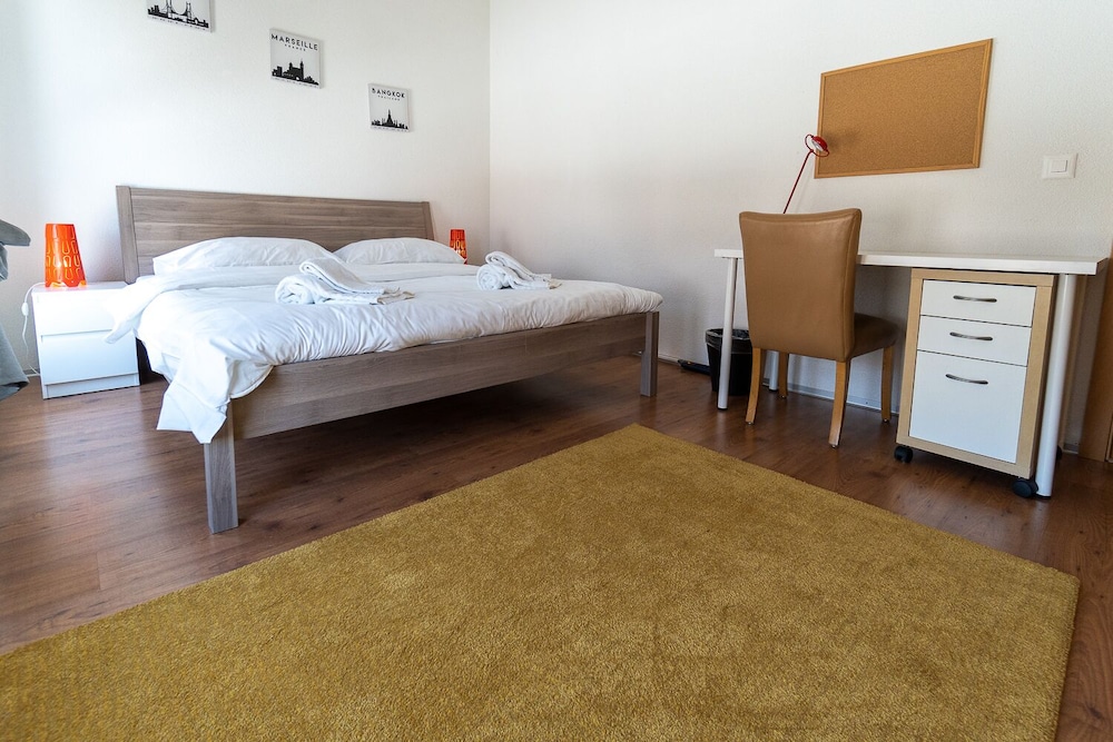 Deluxe Apartment, 2 Bedrooms, Non Smoking, City View photo 3
