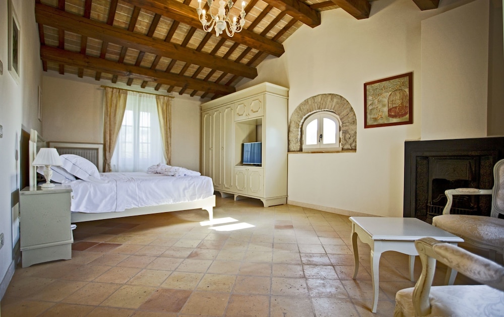 Deluxe Suite (Massera)