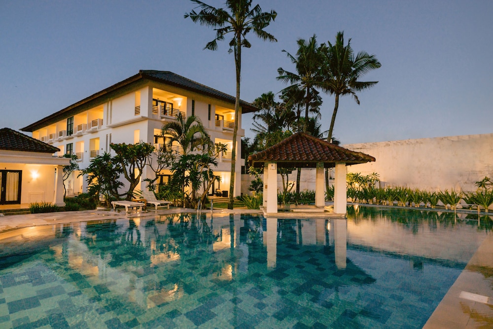 Beachfront Deluxe - Photo 4