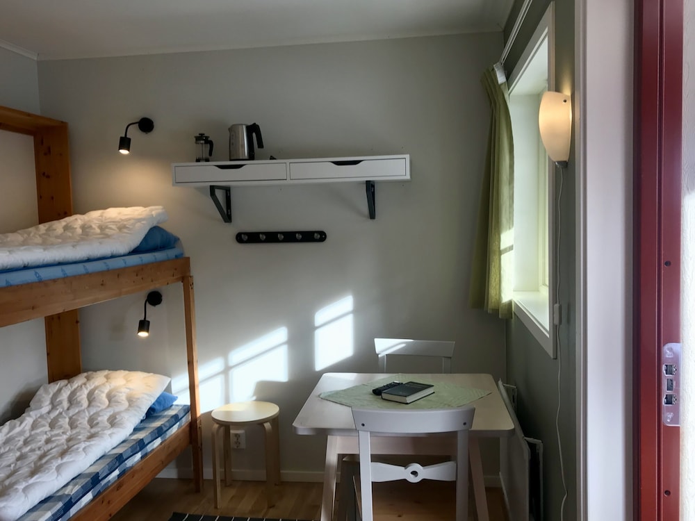 Basic Twin Room, Partial Lake View (Sandbolstugan 3) photo 1