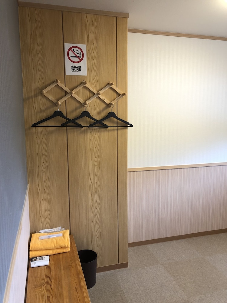 Economy Room, 2 Bedrooms, Non Smoking photo 2