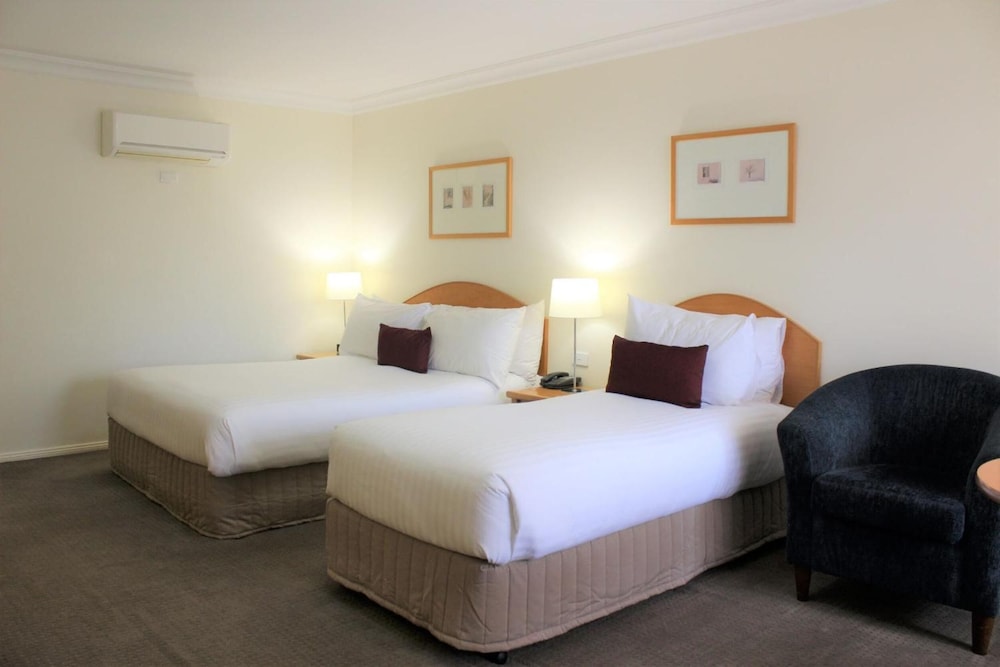 Twin Studio Suite, Accessible photo 1