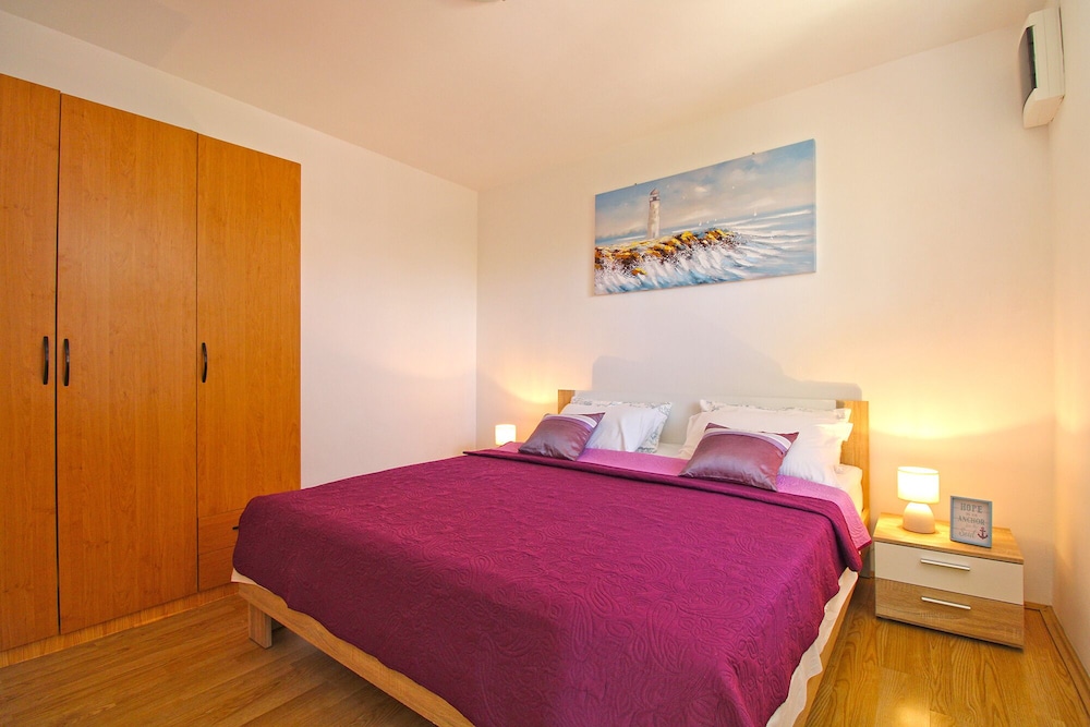Standard House, 1 Bedroom (0348)