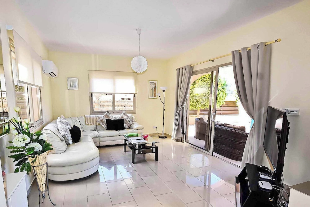 Villa (3 Bedrooms) photo 2