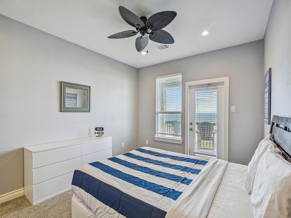 House, Multiple Beds, Balcony, Ocean View photo 1