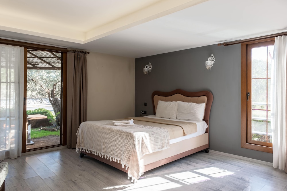 Superior Room - Photo 10