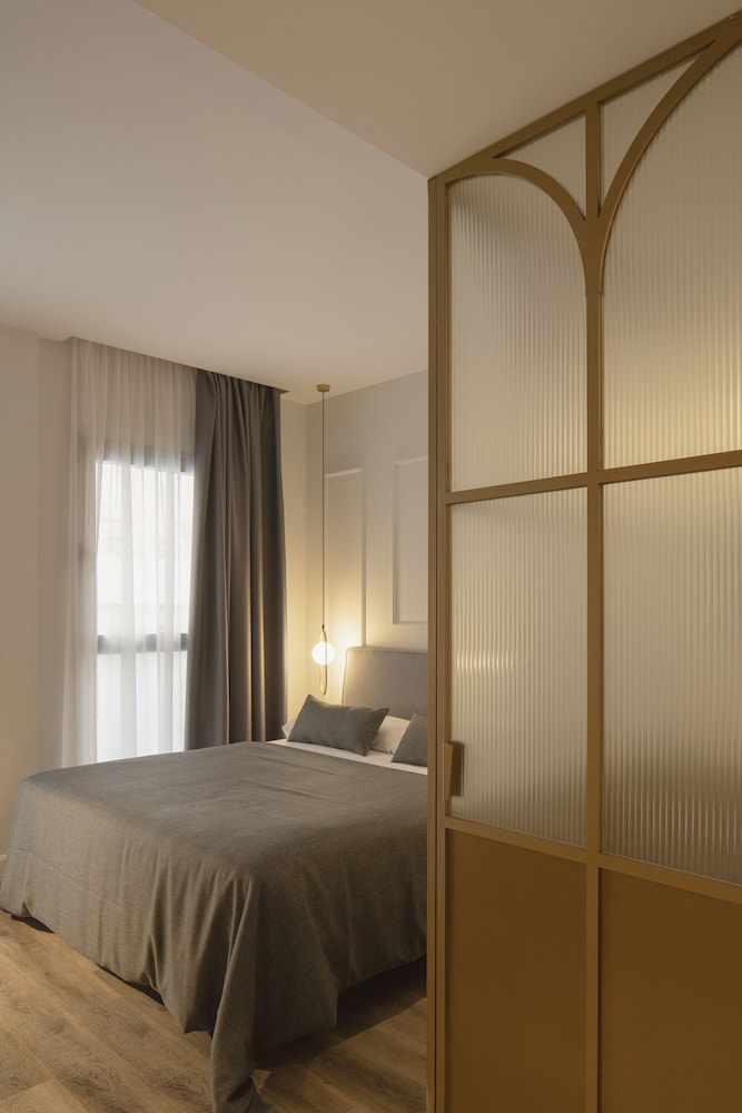 Economy Double Room (in the annex building) - Photo 10