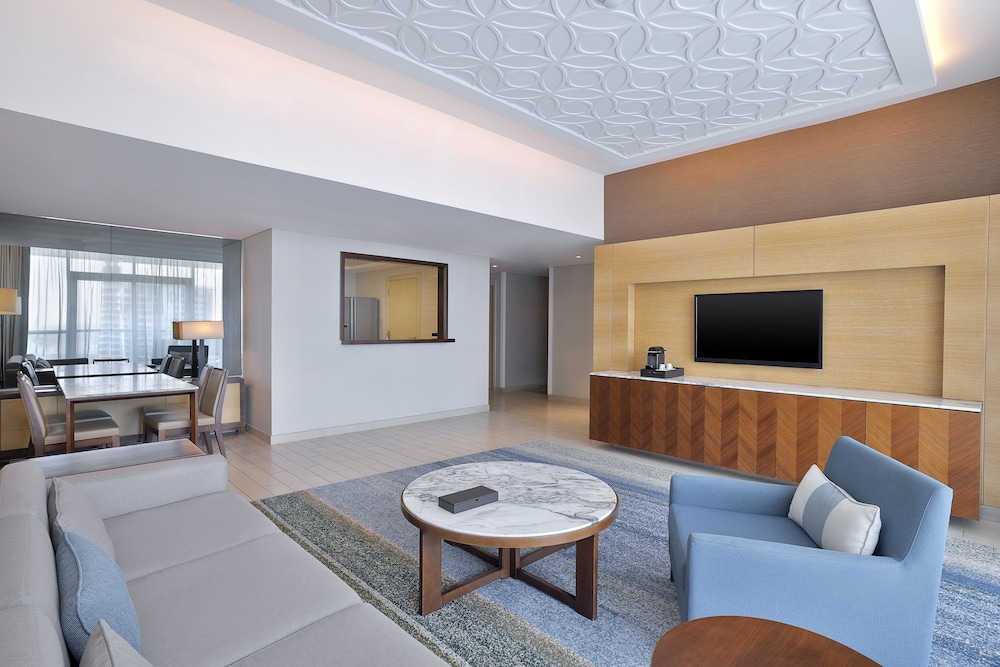 2 Bedroom Suite with Kitchen - City View