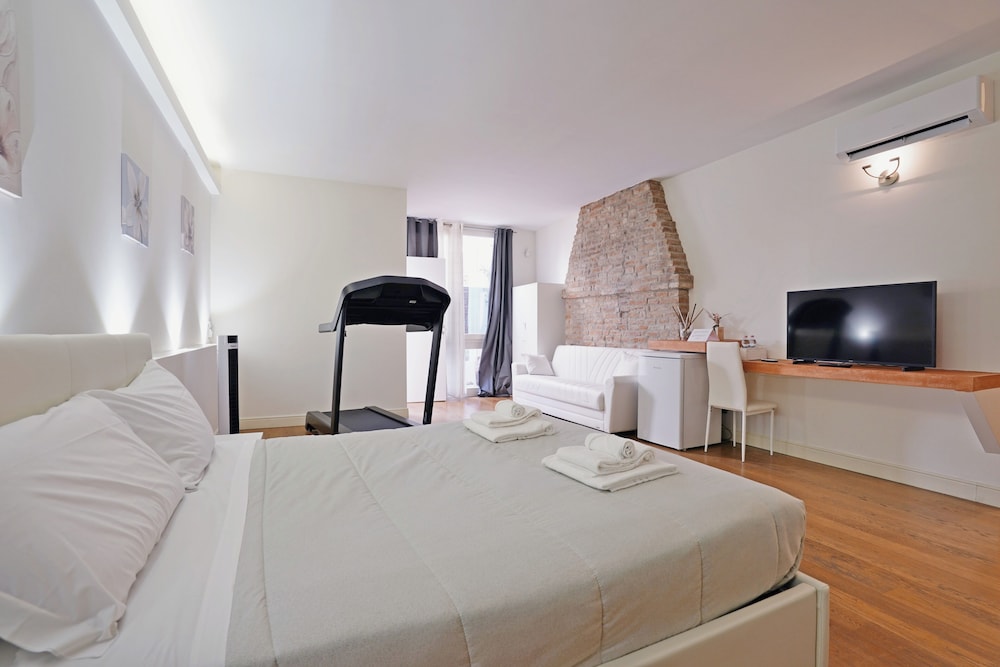 Junior Studio Suite photo 3