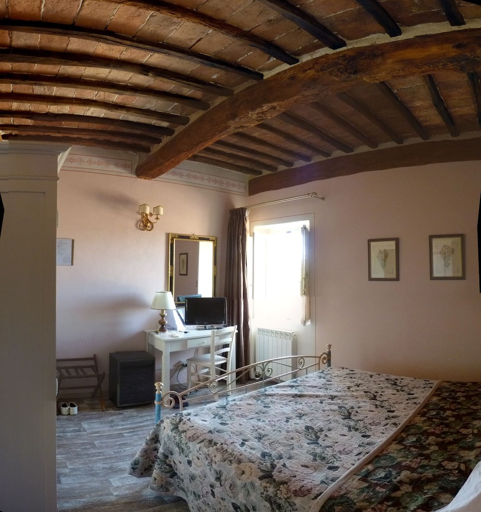Classic Double Room, Garden View