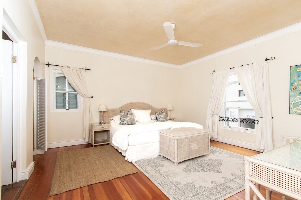 Superior Apartment, 1 Bedroom, Kitchenette, Poolside photo 1