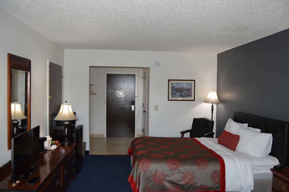 Room, 2 Queen Beds, Non Smoking, Garden View - Photo 3