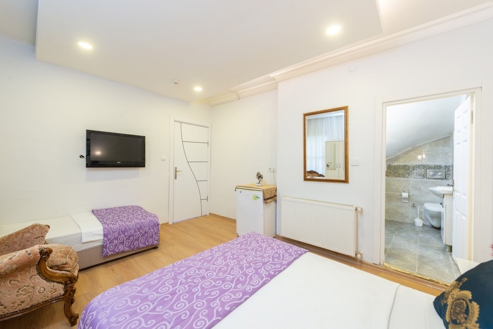 Standard Triple Room photo 3