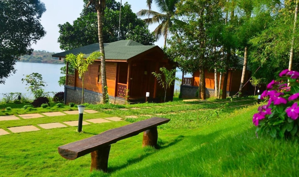 Room, 1 Bedroom, Private Pool, Garden View photo 3