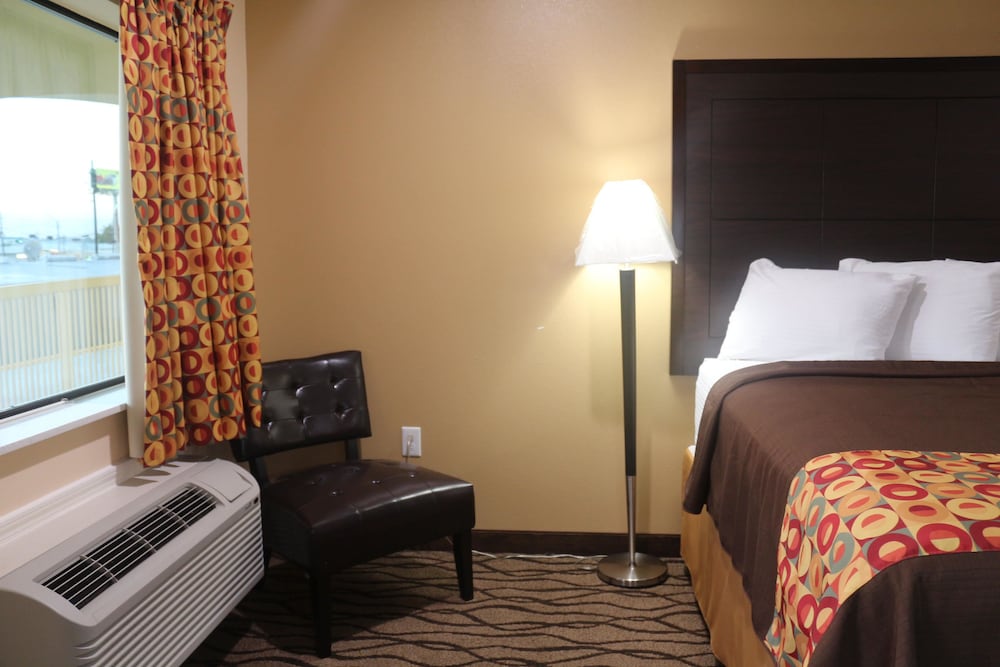 Suite, 2 Queen Beds, Accessible photo 2