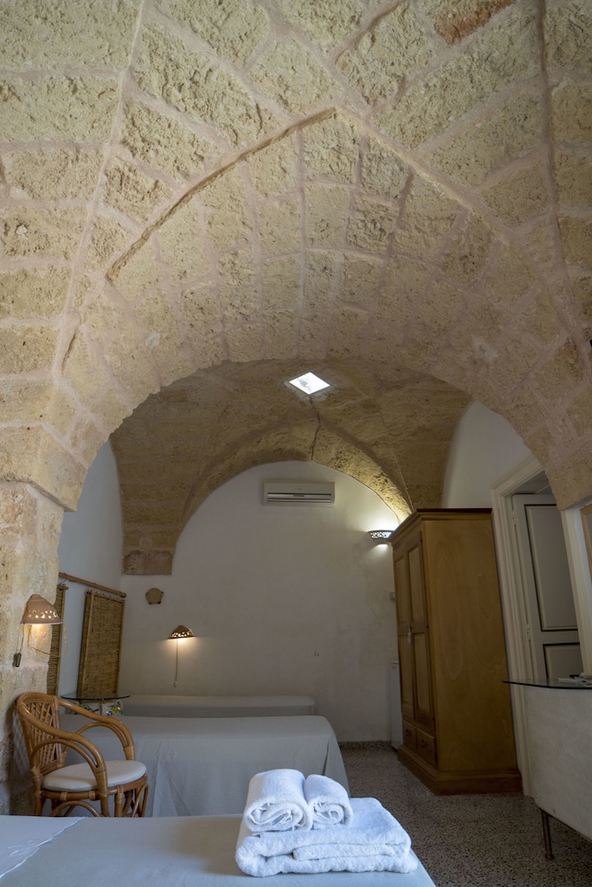 Quadruple Room - Photo 4