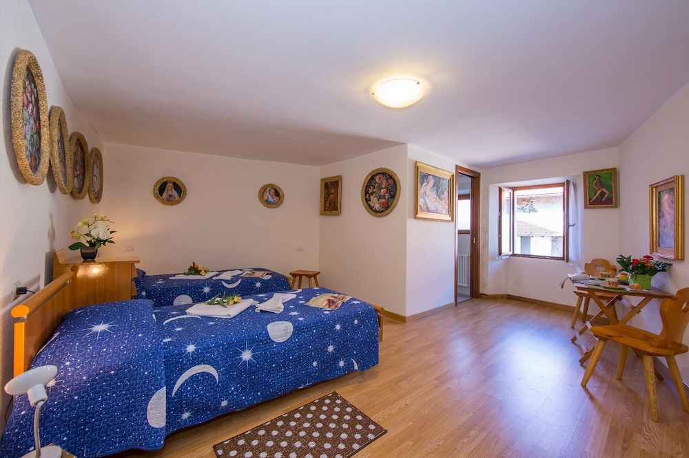 Family Apartment, Multiple Beds, 2 Bathrooms (Terrazza Vista Menaggio) photo 1