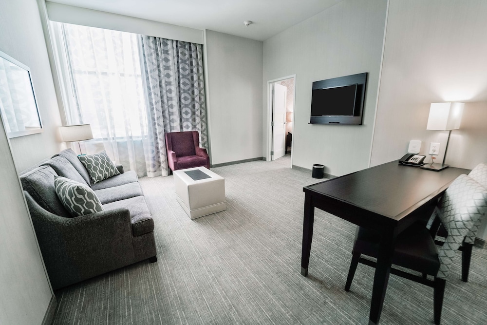 Premium Suite, 1 King Bed, Non Smoking