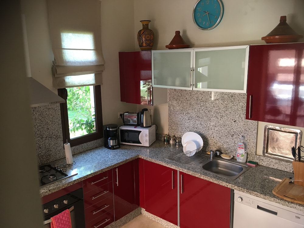 Deluxe Villa, 3 Bedrooms, Non Smoking, Pool View photo 3
