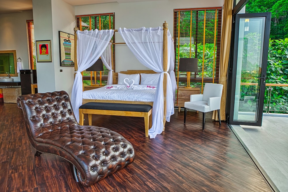6-Bedroom Pool Villa with Sea View photo 1