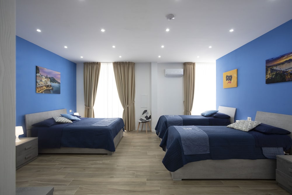 Deluxe Quadruple Room
