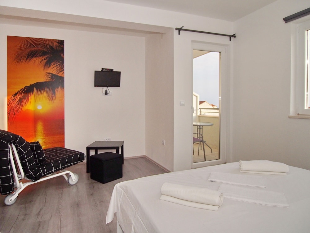 Superior Double Room, City View