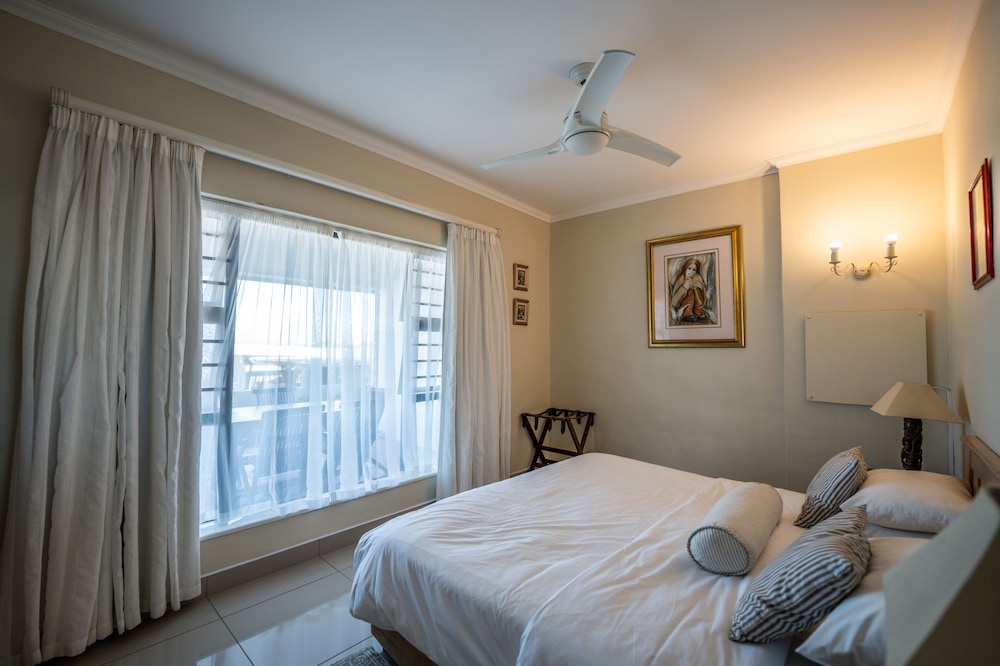 Deluxe Suite 2 photo 1