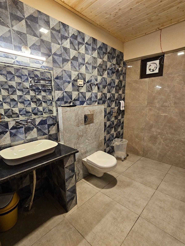 Premium Double Room photo 3