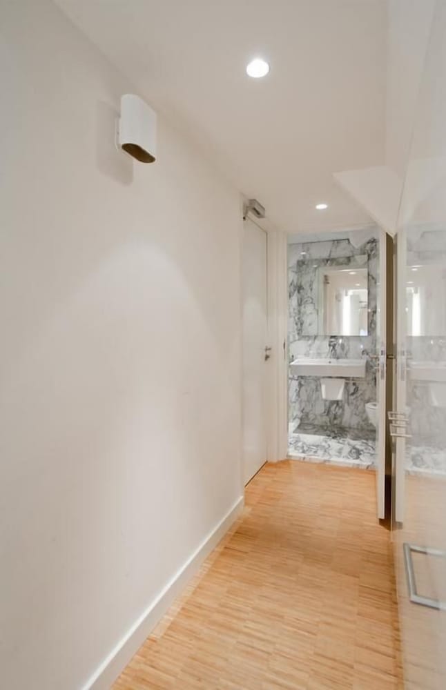 Penthouse, City View photo 3