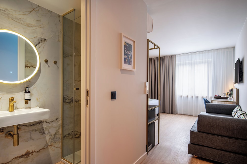 Signature Double Room - Photo 2