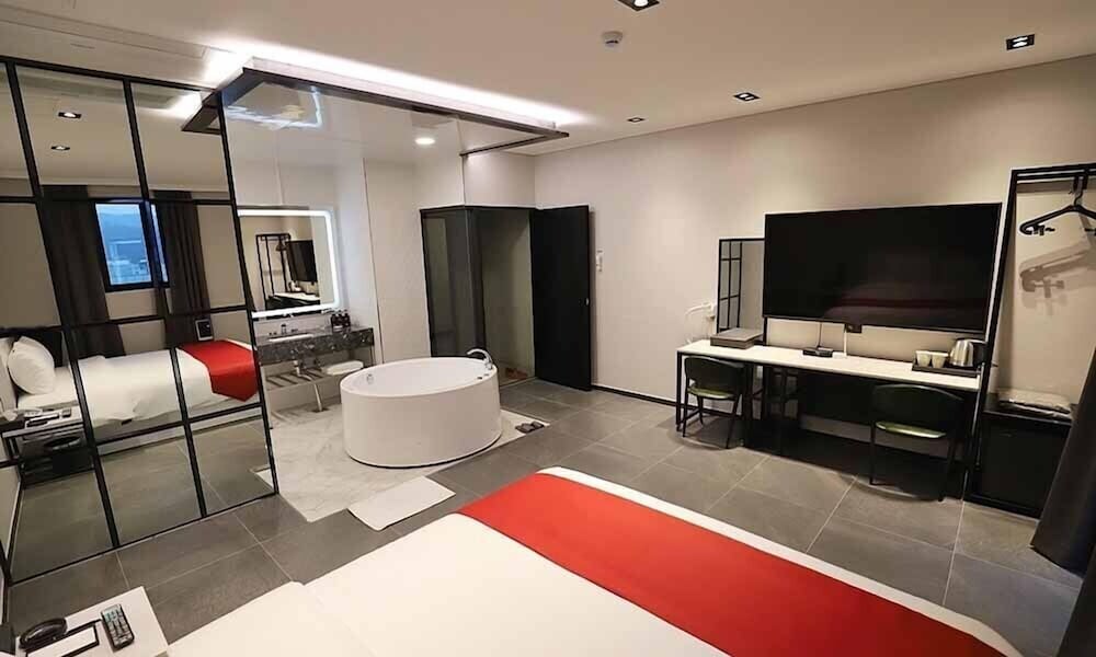 Standard Room photo 2