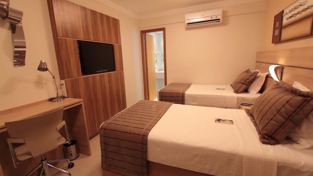 Deluxe Twin Room photo 3