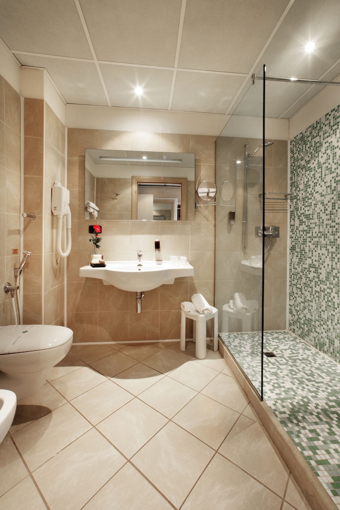 Royal Room - Photo 4