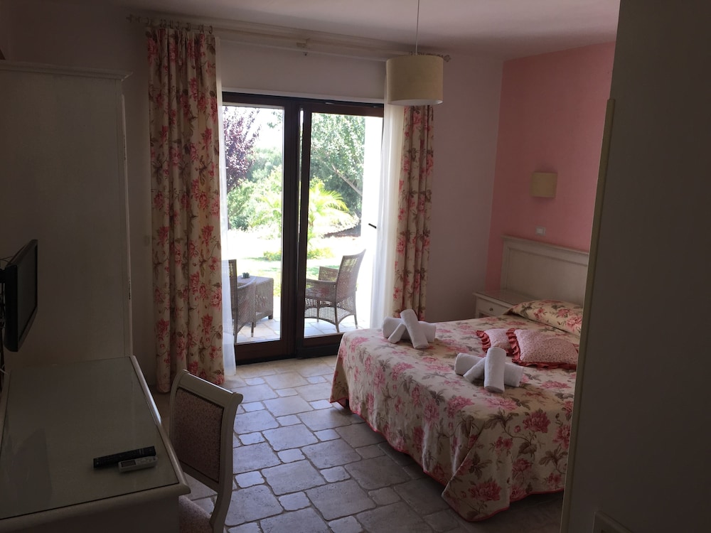 Double or Twin Room photo 2
