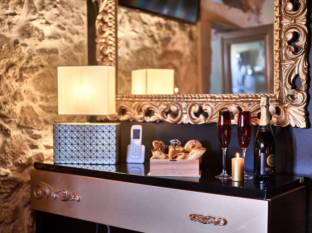 Deluxe Suite, City View photo 2