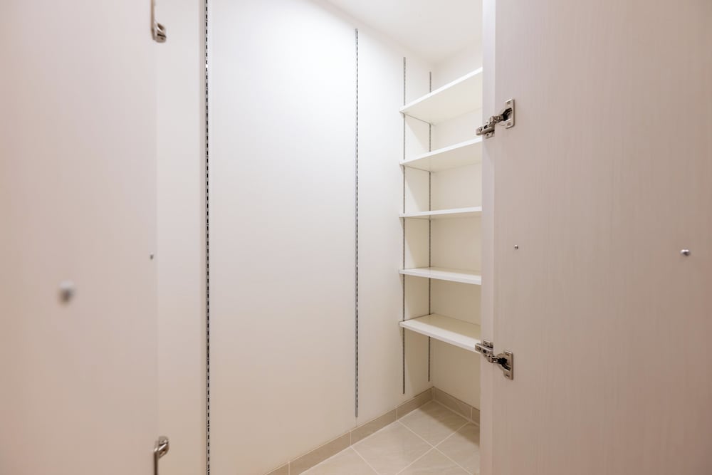 Basic Apartment photo 2