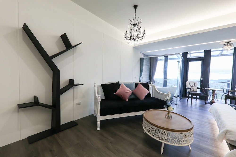 Family Room photo 2