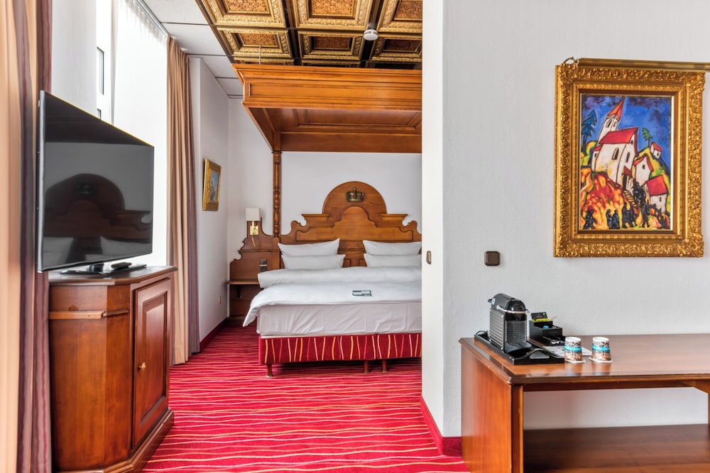 Comfort Suite photo 2
