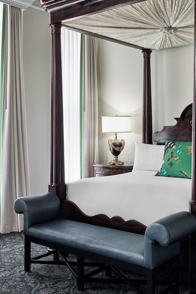 Grande King (Mobility Accessible with Roll-in Shower) - Photo 3
