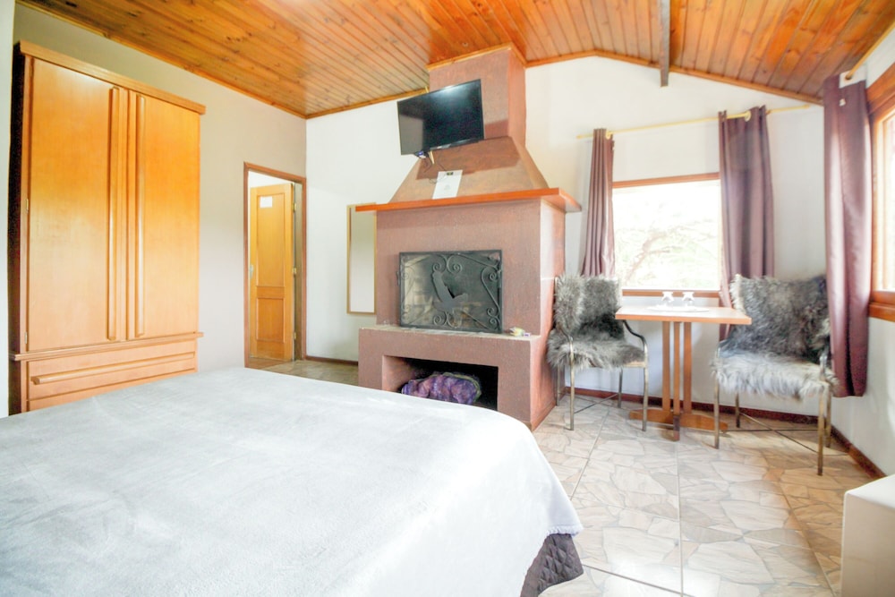 Deluxe Chalet photo 2